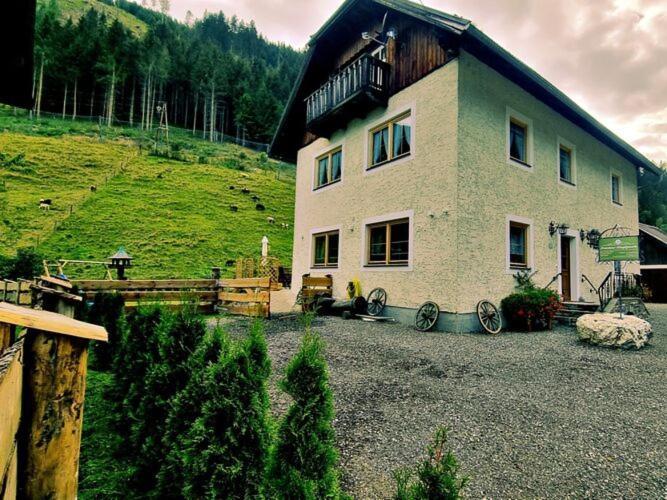 Large Detached Holiday Home In Muhr Exterior foto